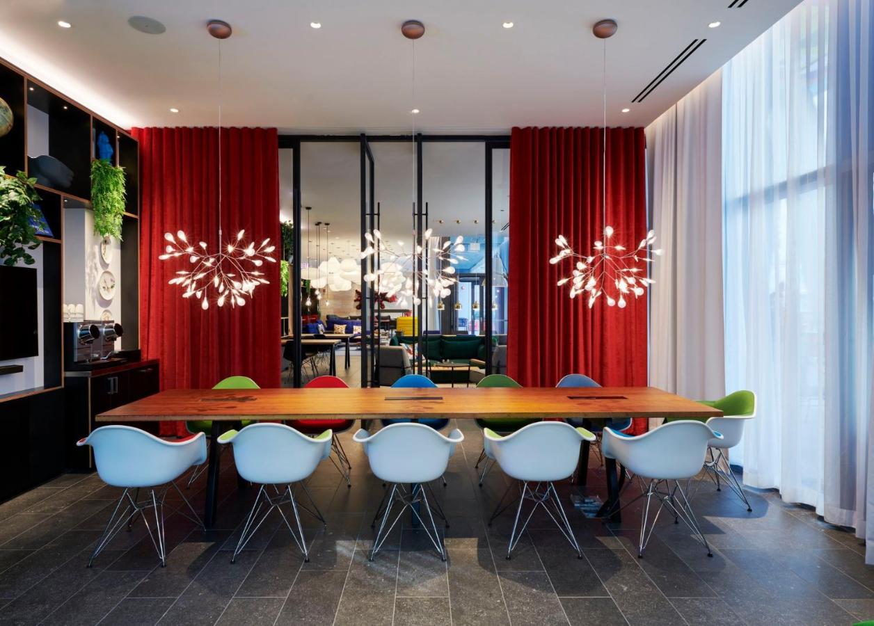 Отель Citizenm Chicago Downtown Экстерьер фото