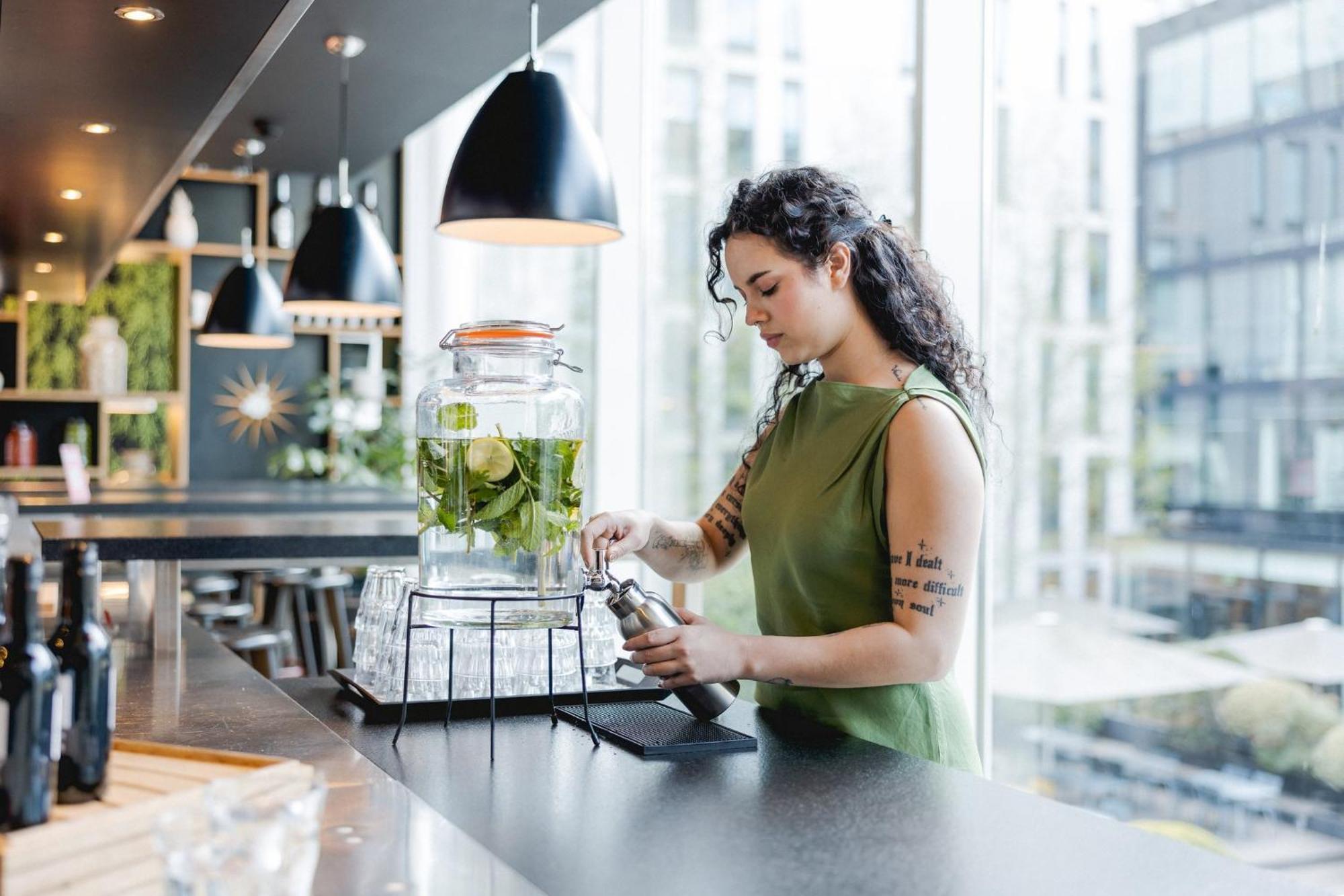 Отель Citizenm Chicago Downtown Экстерьер фото
